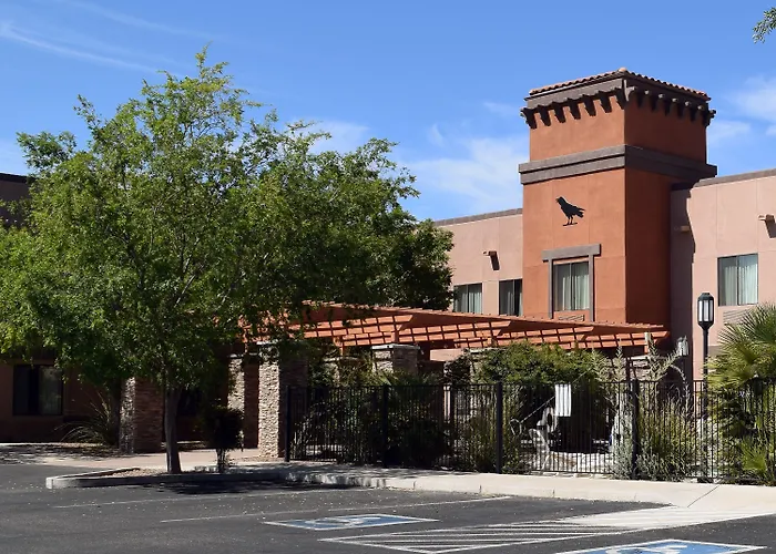 Grand Hotel, A Baymont By Wyndham Hotel