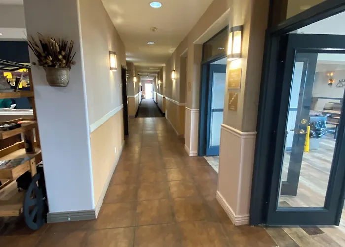 Grand Hotel, A Baymont By Wyndham Hotel 4*