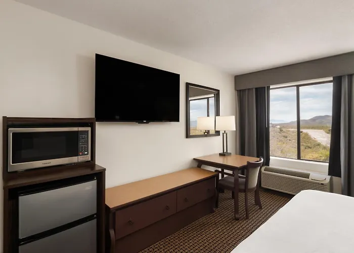 Grand Hotel, A Baymont By Wyndham