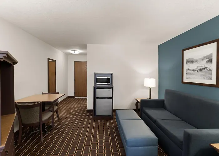 Grand Hotel, A Baymont By Wyndham Hotel 4*