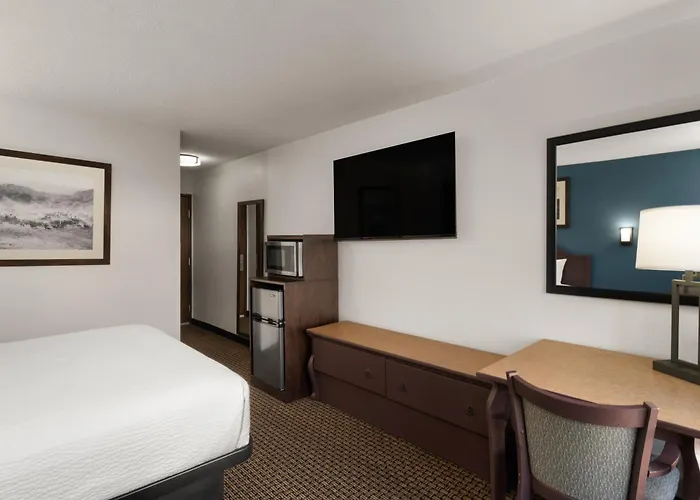 Grand Hotel, A Baymont By Wyndham 4*