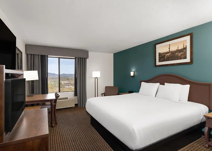 Grand Hotel, A Baymont By Wyndham Hotel