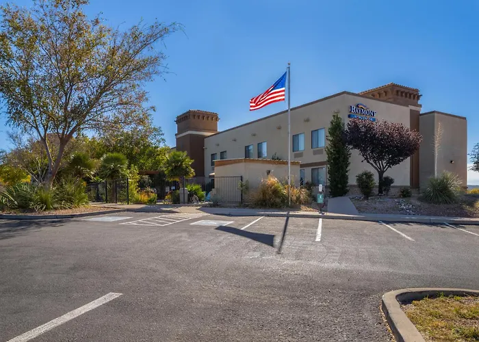 Grand Hotel, A Baymont By Wyndham Hotel 4*